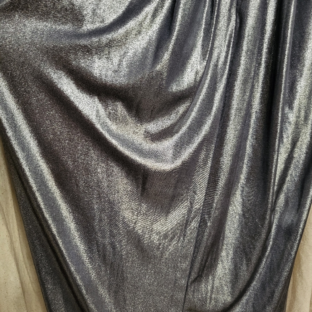 Evening Gown - Picture 6 of 9